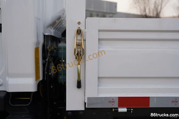 Kama Kaijie M3 Deluxe Edition 2.2L 95 hp 4X2(6 wheels) CNG 4.16m Single Row Flatbed Light Truck (China VI) Body (2) | 86Trucks