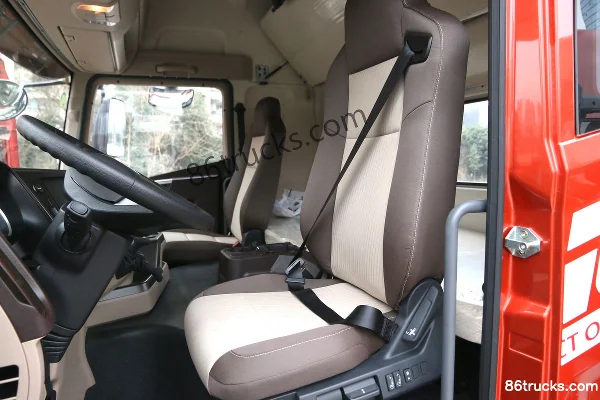 FAW Jiefang Qingdao JH6 poids lourd Édition Qualité-Prix 500 ch 6X4(10 roues) tracteur routier automatique AMT Cabine (2) | 86Trucks