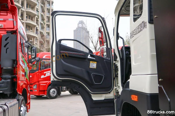 FAW Jiefang Qingdao JK6 Heavy Truck 6X4(10 wheels) Battery Swap Tractor Truck (China VI) 282kWh Cab (1) | 86Trucks