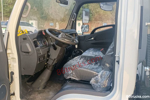 JAC Shuailing i5 7.4T 4.8m Electric Garbage Truck 89.12kWh 4X2(6 wheels) Cab (1) | 86Trucks