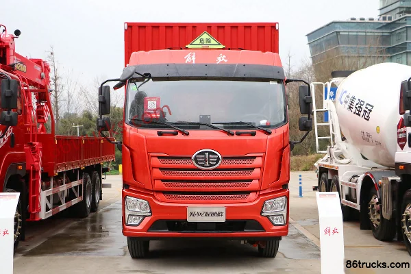 FAW Jiefang Qingdao JK6 220hp 4X2(6 wheels) 7.8m van hazardous materials truck Exterior (2) | 86Trucks