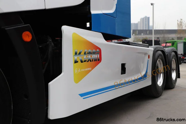 FAW Jiefang J7 heavy truck 6X4(10 wheels) fuel cell tractor truck 42kWh Chassis (1) | 86Trucks