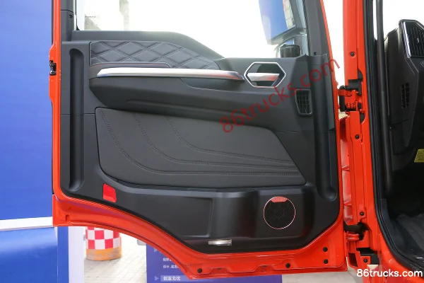 Sinotruk Sitrak G5S Heavy Truck 290 hp 4X2(6 wheels) 6.8m AMT automatic flatbed cargo truck (China VI) Cab (2) | 86Trucks