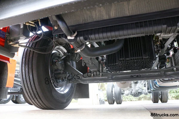 Sinotruk Sitrak G5S Heavy Truck 290 hp 4X2(6 wheels) 6.8m AMT automatic flatbed cargo truck (China VI) Chassis (2) | 86Trucks