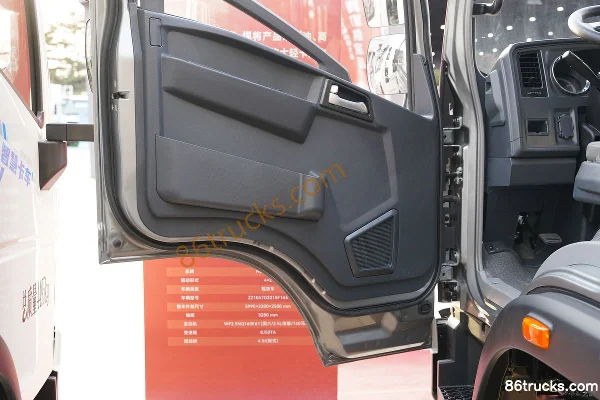 Sinotruk HOWO Hanjiang 160hp 4X2(6 wheels) 4.15m single-row flatbed truck (China VI)(Fast Gear 8-speed) Cab (3) | 86Trucks