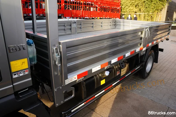 Sinotruk HOWO Hanjiang 160hp 4X2(6 wheels) 4.15m single-row flatbed truck (China VI)(Fast Gear 8-speed) Body (1) | 86Trucks