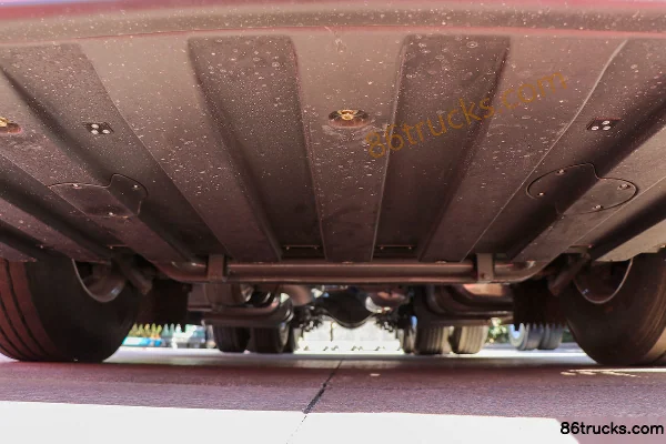 Sinotruk Yellow River X7 Heavy Truck 680 hp 6X4(10 wheels) AMT Automatic Tractor Truck Chassis (1) | 86Trucks