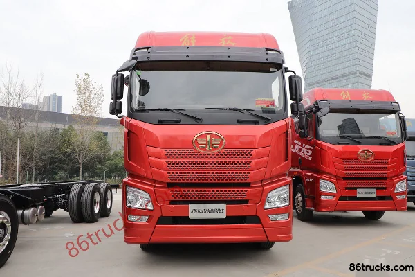 FAW Jiefang Qingdao JH6 Heavy Truck 320 hp 6X2(8 wheels) 9.5m Wing Opening Box Cargo Truck Exterior (2) | 86Trucks