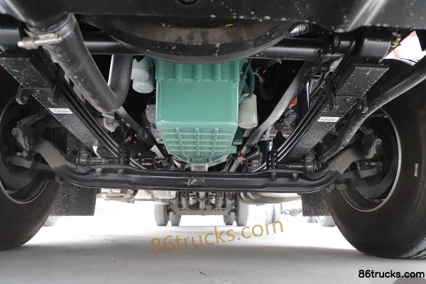FAW Jiefang Qingdao JH6 Heavy Truck 320 hp 6X2(8 wheels) 9.5m Wing Opening Box Cargo Truck Chassis (1) | 86Trucks