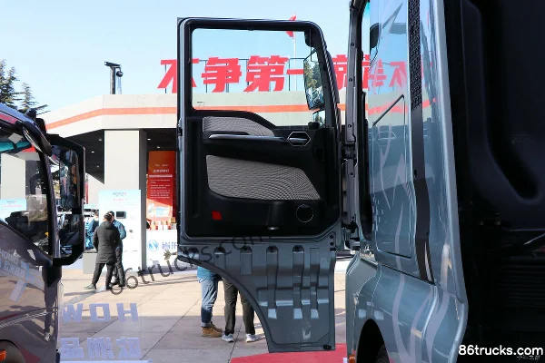 Sinotruk Sitrak C9H camion lourd 800 ch 6X4(10 roues) tracteur routier AMT automatique (China VI) (avec ralentisseur hydraulique) Cabine (1)