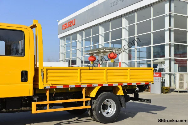 Jiangxi Isuzu Yifang EC5 127 hp 4X2(6 wheels) 3.16m Double Row Flatbed Light Truck (China VI) Body (1) | 86Trucks