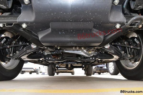 Jiangxi Isuzu Ruimax 2022 Premium Edition 2.0T Gasoline 220 hp 4WD Automatic Double Row Pickup Body (1) | 86Trucks