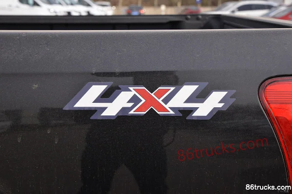 Jiangxi Isuzu Ruimax 2022 Premium Edition 2.0T Gasoline 220 hp 4WD Automatic Double Row Pickup Official Photos (2) | 86Trucks