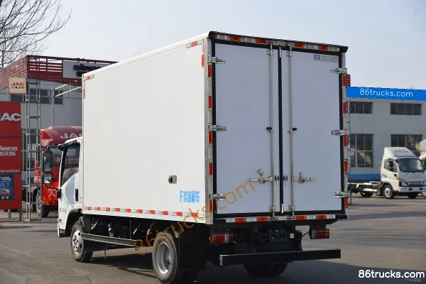 Isuzu KV100 120 ch 4X2(6 roues) 4,015 m camion frigorifique (marque Donghong) (frein à air) (China VI) Carrosserie (3) | 86Trucks