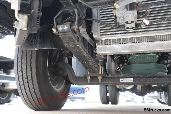 FAW Hongta FAW Jiefang Gongshi 130 hp 4X2(6 wheels) 4.2m Single Row Flatbed Light Truck Chassis (2) | 86Trucks
