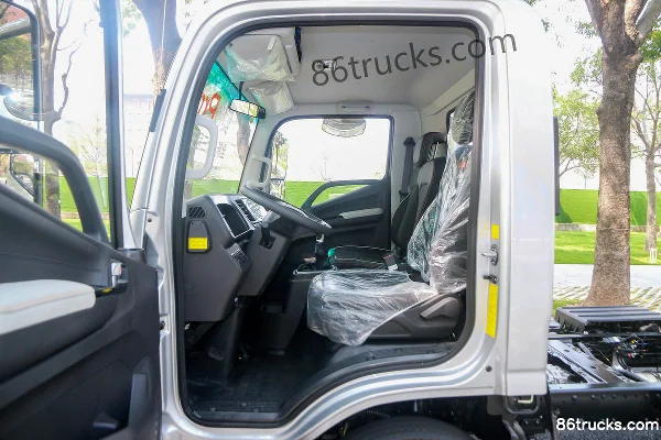 Foton Aoling Supu Pro 158 hp 4X2(6 wheels) 4.14m single-row van truck (China VI) Cab (2) | 86Trucks