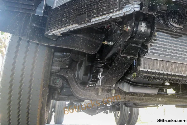 Foton Aoling Supu Pro 158 hp 4X2(6 wheels) 4.14m single-row van truck (China VI) Chassis (2) | 86Trucks