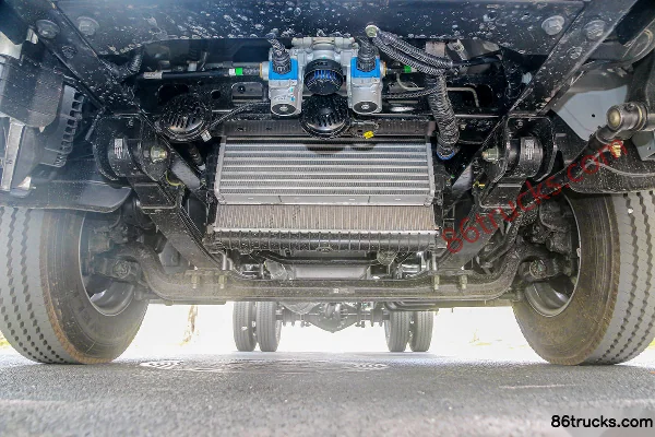 Foton Aoling Supu Pro 158 hp 4X2(6 wheels) 4.14m single-row van truck (China VI) Chassis (1) | 86Trucks