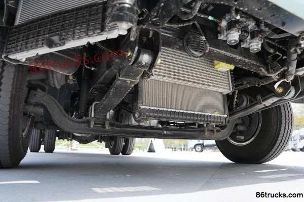 Foton Aoling Supu Pro 150 ch 4X2(6 roues) 4,14 m camion fourgon à cabine simple (large) (China VI) Châssis (3) | 86Trucks