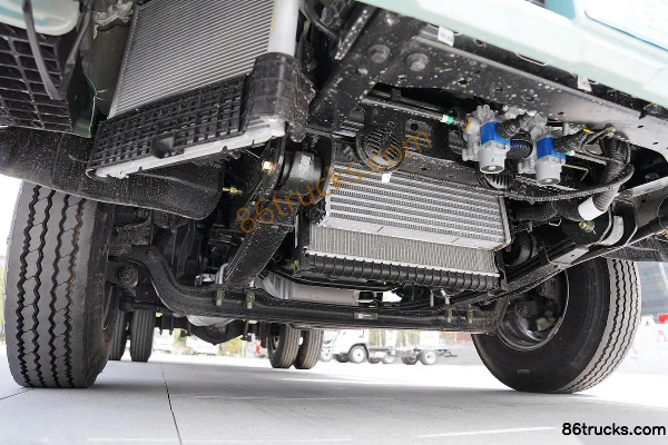 Foton Aoling Supu Pro 158 ch 4X2(6 roues) 4,17 m camion plateau simple rangée (China VI) Châssis (2) | 86Trucks