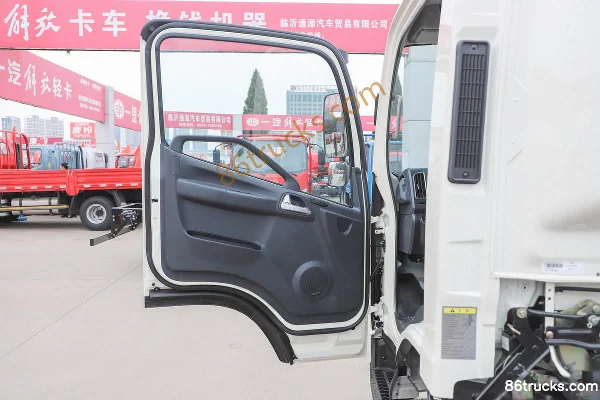 FAW Jiefang J6F 4,5T Camion léger fourgon électrique pur à cabine simple 4,16 m (frein hydraulique) 98,04 kWh 4X2(6 roues) Intérieur (1) | 8