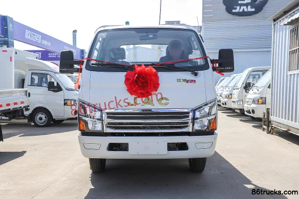 JAC Kaida X7 121 hp 4X2(6 wheels) 4m single-row side panel light truck Exterior (2) | 86Trucks