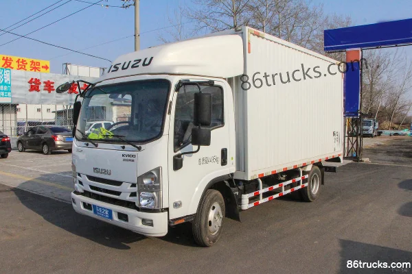 Qingling Isuzu KV100 120 hp 4X2(6 wheels) 4.13m single-row van light truck Exterior (3) | 86Trucks