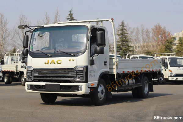JAC Shuailing S6 151 hp 4X2(6 wheels) 4.18m Single Row Flatbed Light Truck (China VI) Exterior (3) | 86Trucks