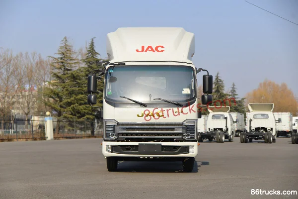 JAC Shuailing S6 160hp 4X2(6 wheels) 4.18m AMT automatic single-row fence light truck Exterior (2) | 86Trucks