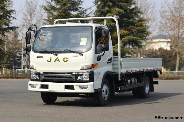 JAC Shuailing E Medium Body 129hp 4X2(6 wheels) 4.22m single-row drop-side light truck Exterior (3) | 86Trucks
