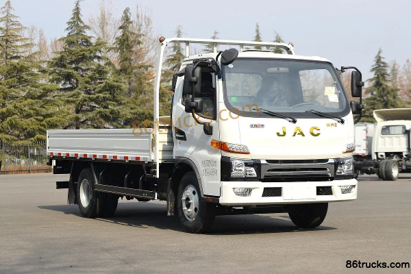 JAC Shuailing E Medium Body 129hp 4X2(6 wheels) 4.22m single-row drop-side light truck Exterior