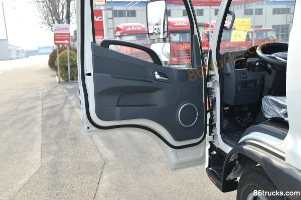 JAC Shuailing E Medium Body 129ch 4X2(6 roues) 3.89m cabine avec couchette plateau léger (China VI) (2) | 86Trucks