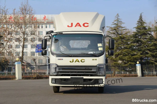 JAC Shuailing S7 160 hp 4X2(6 wheels) 3.85m semi-crew stake light truck (China VI) Exterior (2) | 86Trucks
