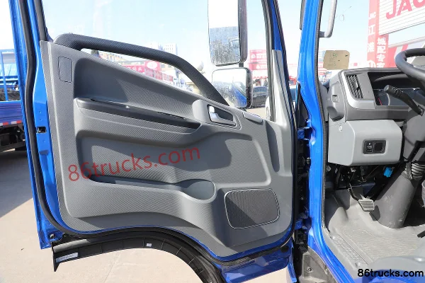 JAC Shuailing S7 136 hp 4X2(6 wheels) 3.85m Single Row Flatbed Light Truck (China VI) Cab (2) | 86Trucks