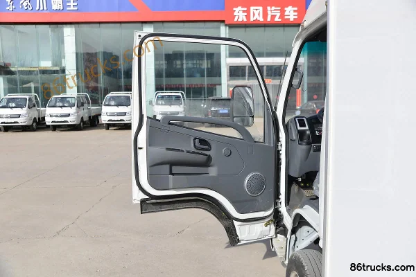 Dongfeng W16 1.6L gasoline 123hp 4X2(6 wheels) Mengwo 5-speed 3.78m semi-row box van micro truck Cab (1) | 86Trucks
