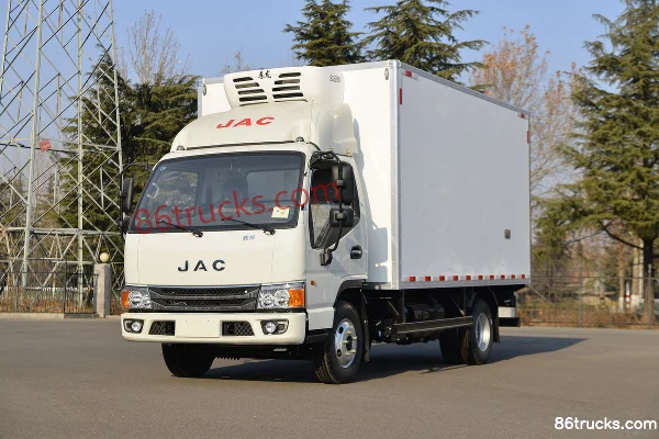 JAC Kangling H5 132 hp 4X2(6 wheels) 4.03m Single Row Refrigerated Truck (China VI) Exterior (3) | 86Trucks