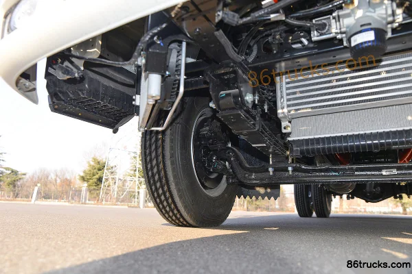 JAC Kangling H5 132 hp 4X2(6 wheels) 4.03m Single Row Refrigerated Truck (China VI) Chassis (2) | 86Trucks