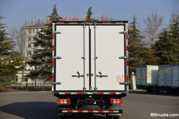 JAC Kangling H5 132 hp 4X2(6 wheels) 4.03m Single Row Refrigerated Truck (China VI) Body (3) | 86Trucks