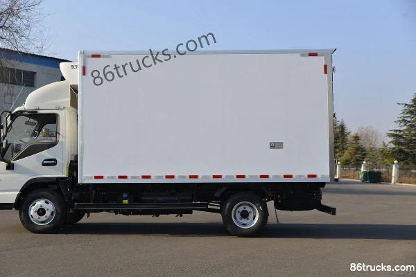 JAC Kangling H5 132 hp 4X2(6 wheels) 4.03m Single Row Refrigerated Truck (China VI) Body (2) | 86Trucks