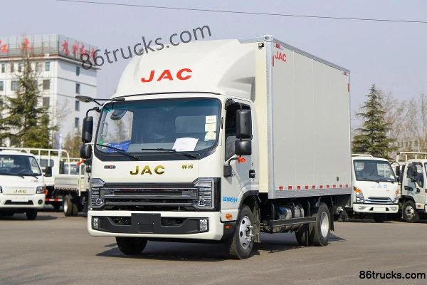 JAC Shuailing S7 160 hp 4X2(6 wheels) 4.12m single-row van light truck (China VI) Exterior (3) | 86Trucks