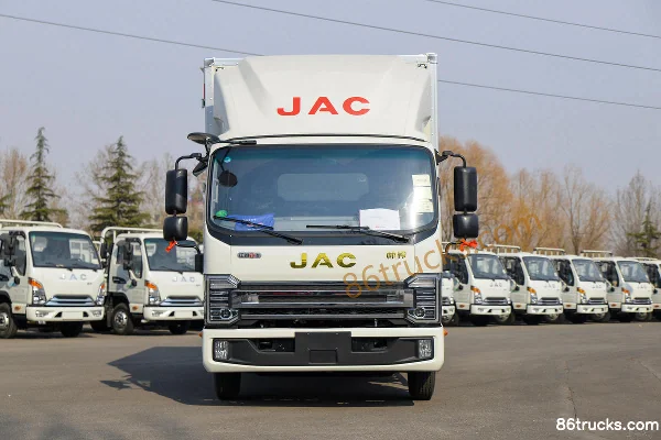 JAC Shuailing S7 160 hp 4X2(6 wheels) 4.12m single-row van light truck (China VI) Exterior (2) | 86Trucks