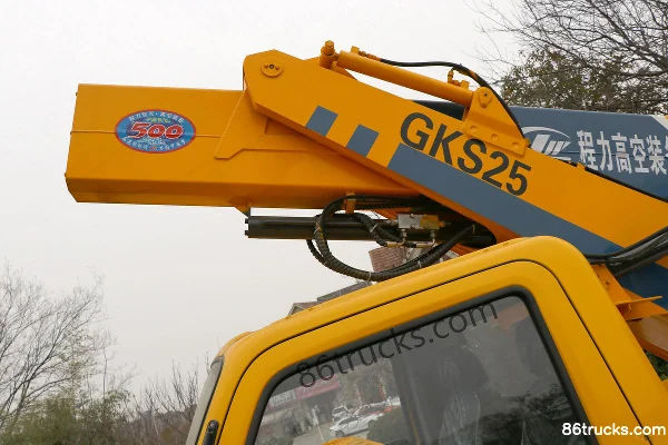 Foton Times Leader S1 120hp 4X2(6 wheels) Aerial Work Truck (Chengliwei Brand) Body (2) | 86Trucks