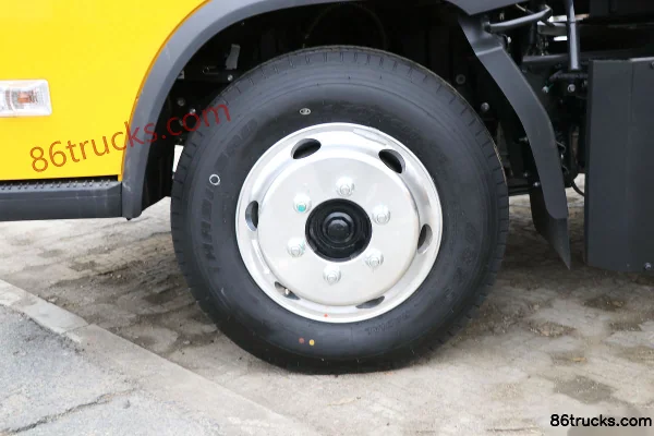 Foton Times Linghang S1 120 ch 4X2(6 roues) dépanneuse (marque Chengliwei) Châssis (3) | 86Trucks