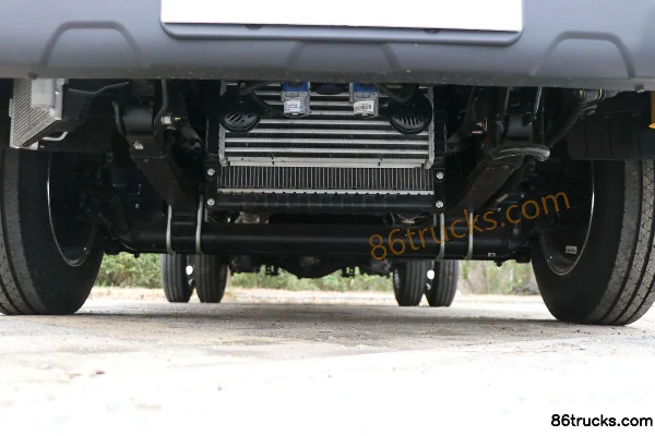 Foton Times Linghang S1 120 ch 4X2(6 roues) dépanneuse (marque Chengliwei) Châssis (1) | 86Trucks
