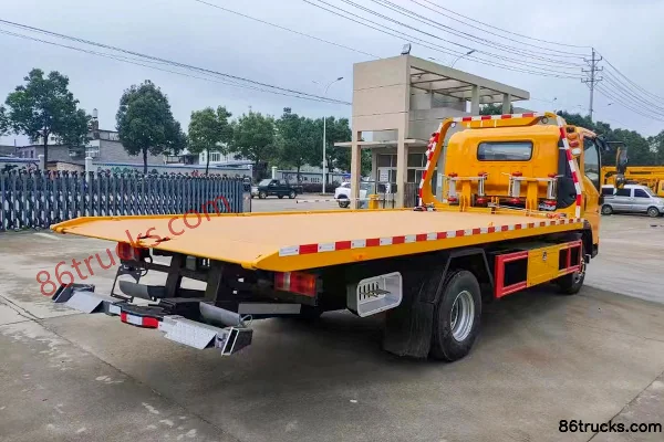 Sinotruk HOWO Hanjiang 160 hp 4X2(6 wheels) Wrecker (Zhuanli brand) Exterior (3) | 86Trucks