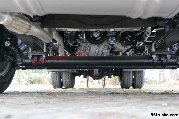 Foton M2 115hp 4X2(6 wheels) 3.3m Flammable Gas Van Truck (Chufei Brand) (China VI) Chassis (1) | 86Trucks