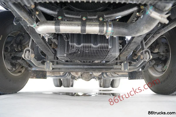 SANY Truck New Zhuhong Flagship Edition 620 hp 6X4(10 wheels) AMT automatic tractor truck Chassis (1) | 86Trucks