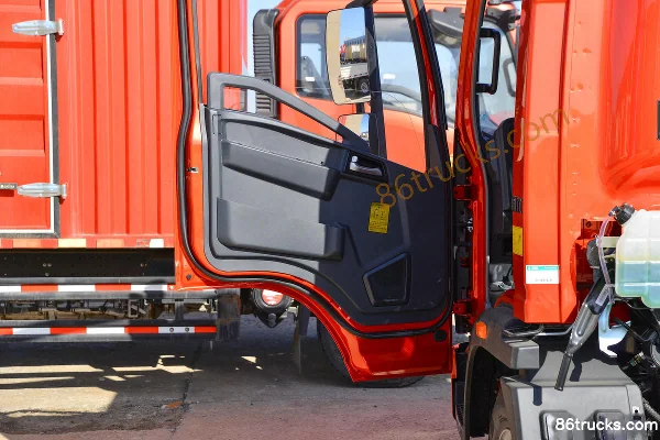 Sinotruk HOWO Hanjiang 160 hp 4X2(6 wheels) 4.15m Single Row Cage Light Truck (China VI) Cab (2) | 86Trucks