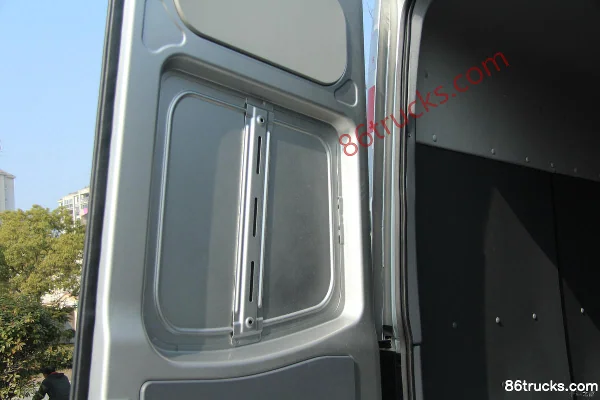 JAC New Star 6 Series Logistics Version 150 hp 3 seats 2.5T diesel van truck Cargo Box (3) | 86Trucks