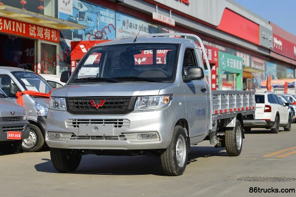 Wuling Rongguang New Card Extended Comfort 1.8L 125 hp 4X2(6 wheels) Gasoline 3.3m single-row flatbed micro truck (China VI) Exterior (3)